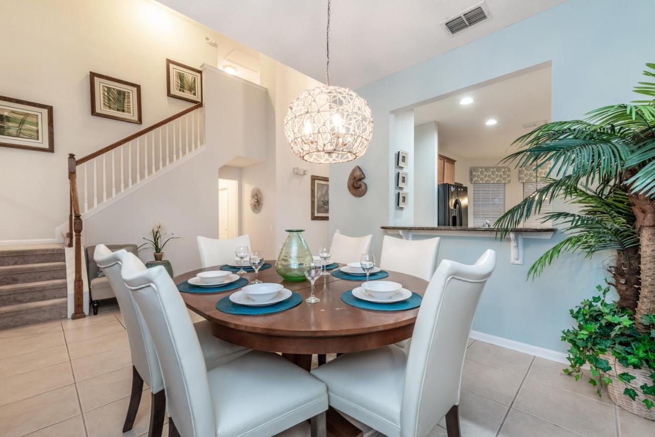 Holiday home Spacious Wprivate Poolspa & Free Waterpark Orlando