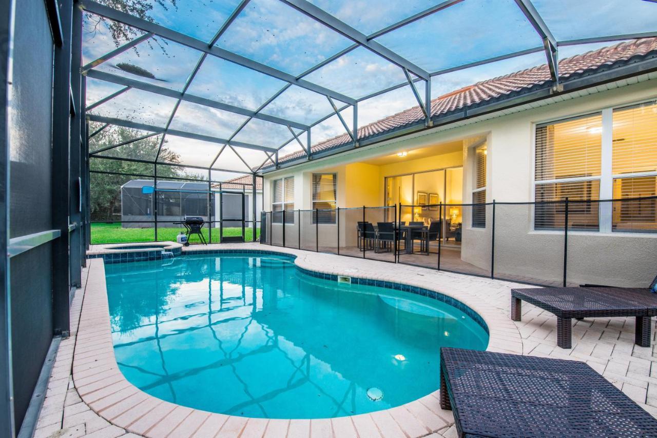 Holiday home Spacious Wprivate Poolspa & Free Waterpark *