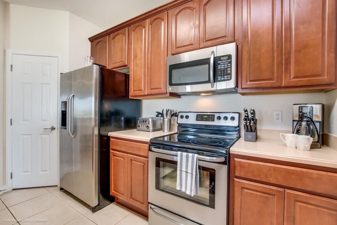 Apartment Cozy Wprivate Balcony & Free Access