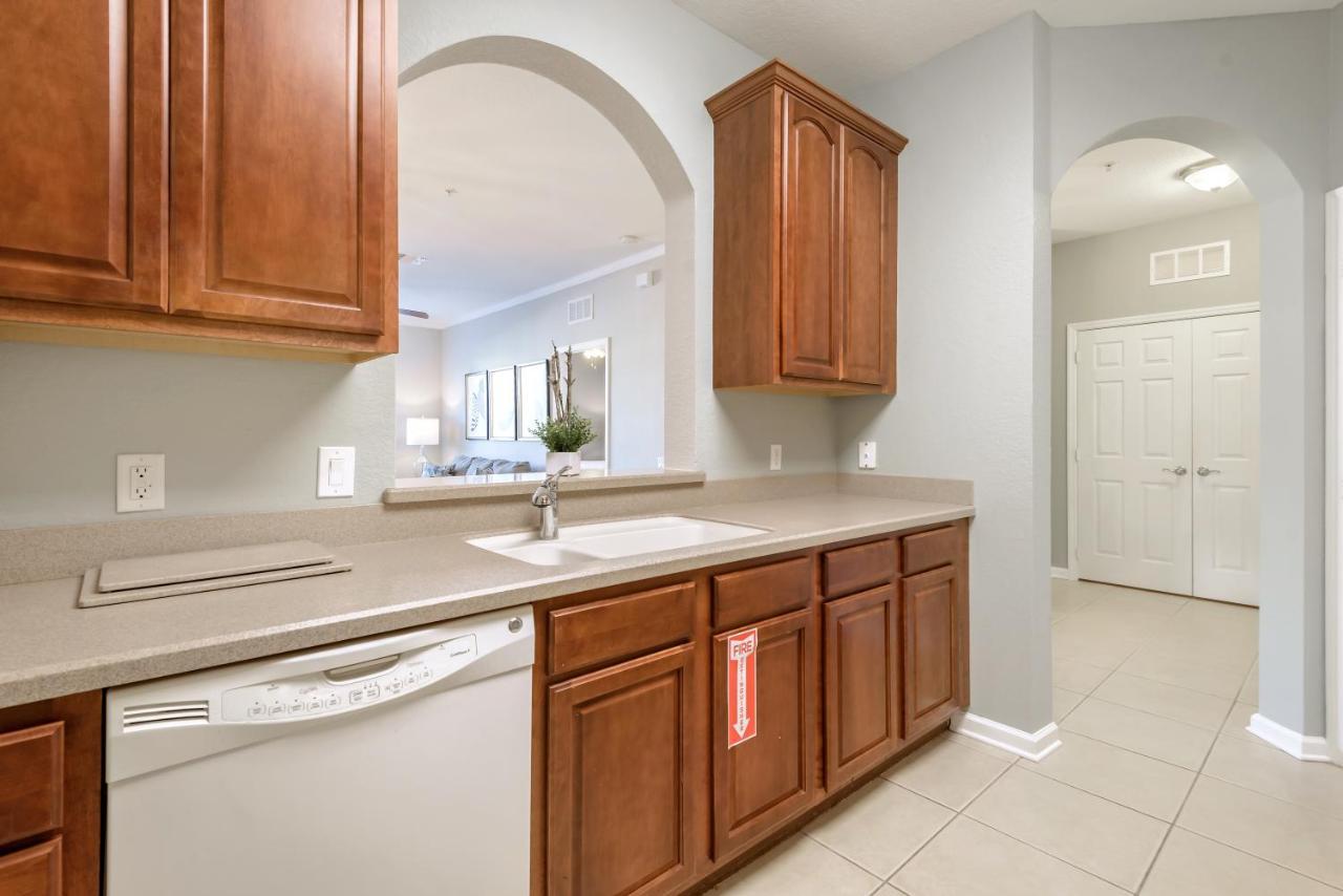 Beautiful Vista Cay Condo, Near I-drive * Orlando