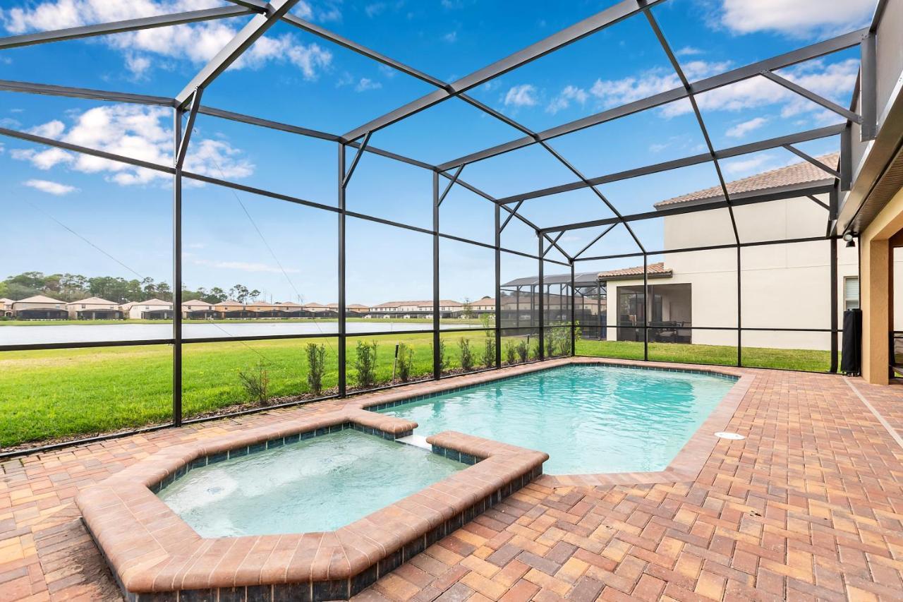 Modern Lakeview Wmovie Poolspa * Orlando