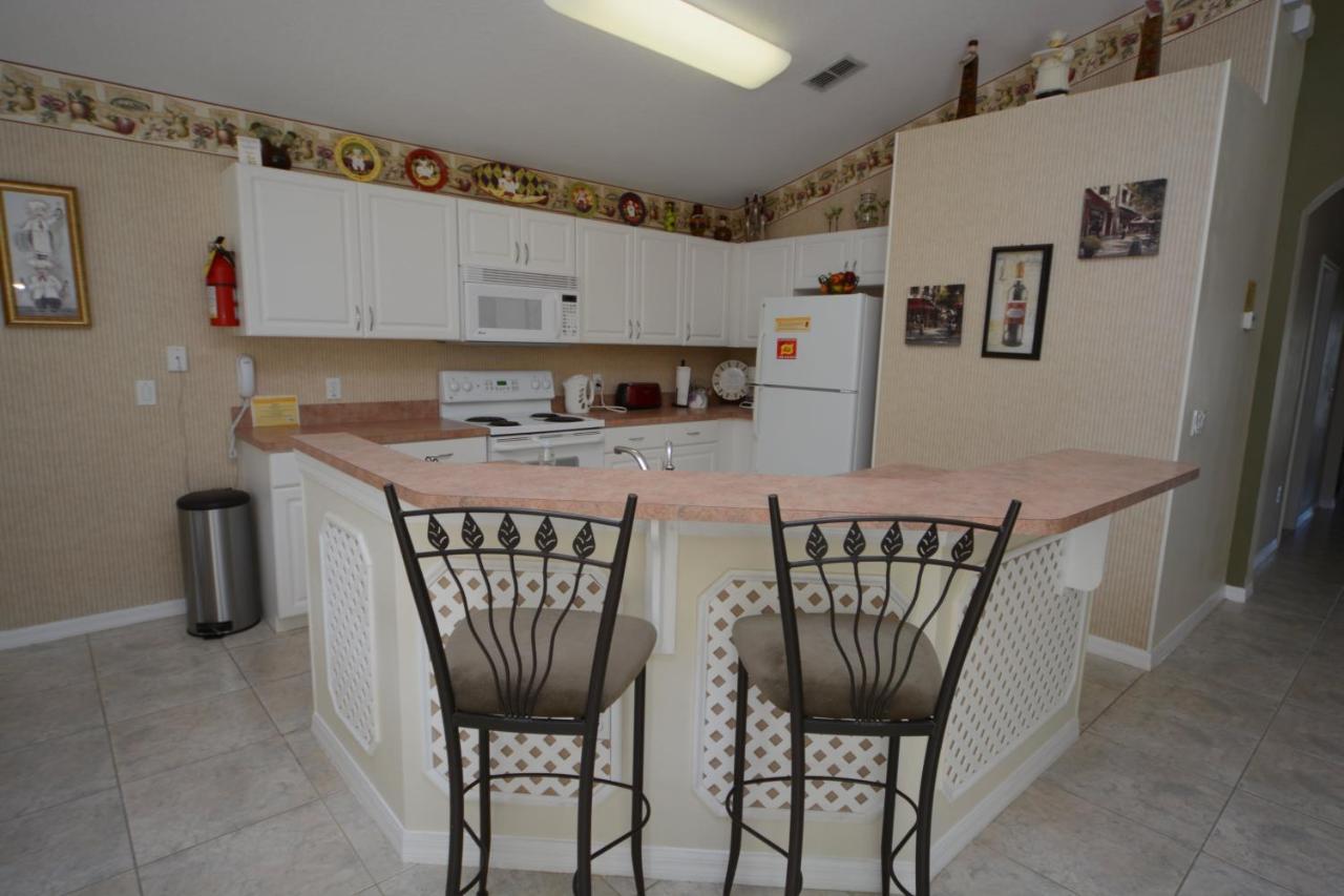 324107 4-bed Area Pool Home*spa *games * Orlando
