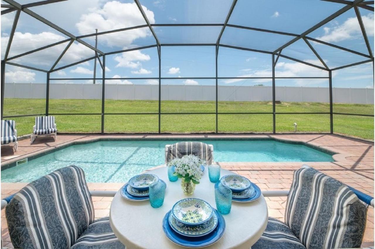 Three-bedroom Pool Kissimmee