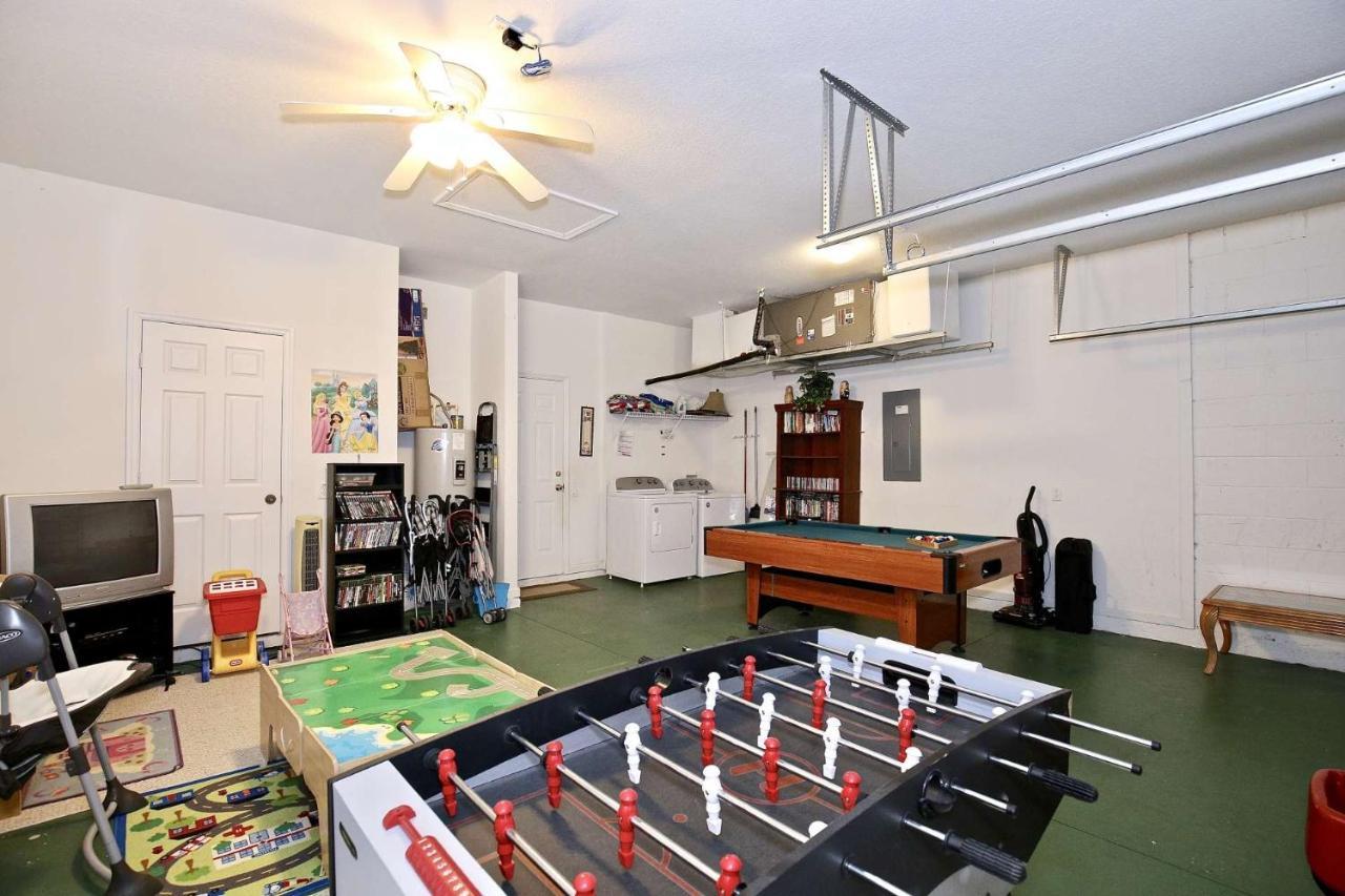 2627 Windsor Hills