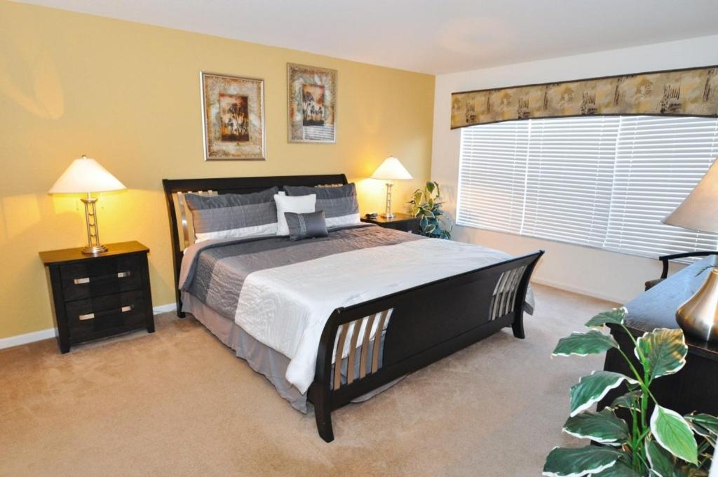 Holiday home Amazing 6bd Pool Gm The Windsor Hills-2653ds
