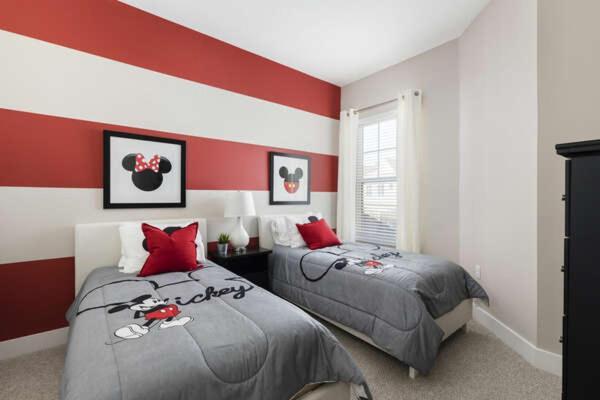4 Bedroom 4 Ba Luxury 5min To Disneyworld 1804ft² Free Gym * Orlando