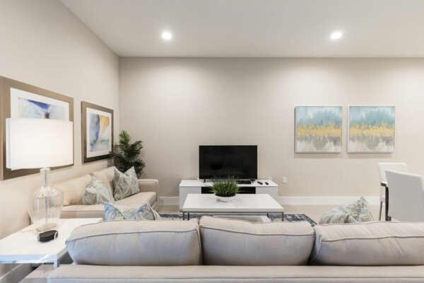 4 Bedroom 4 Ba Luxury 5min To Disneyworld 1804ft² Free Gym Villa *