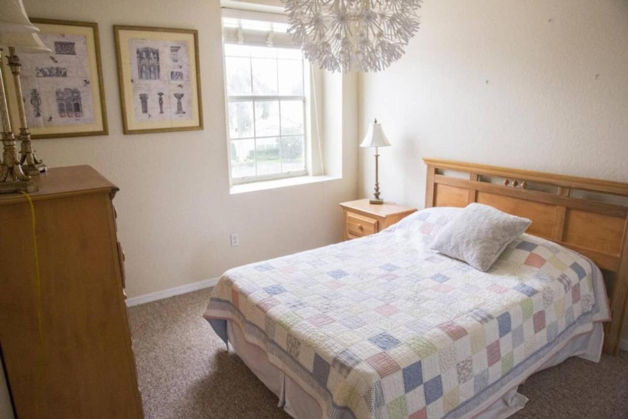 Ventura Place Country Club Holiday home *