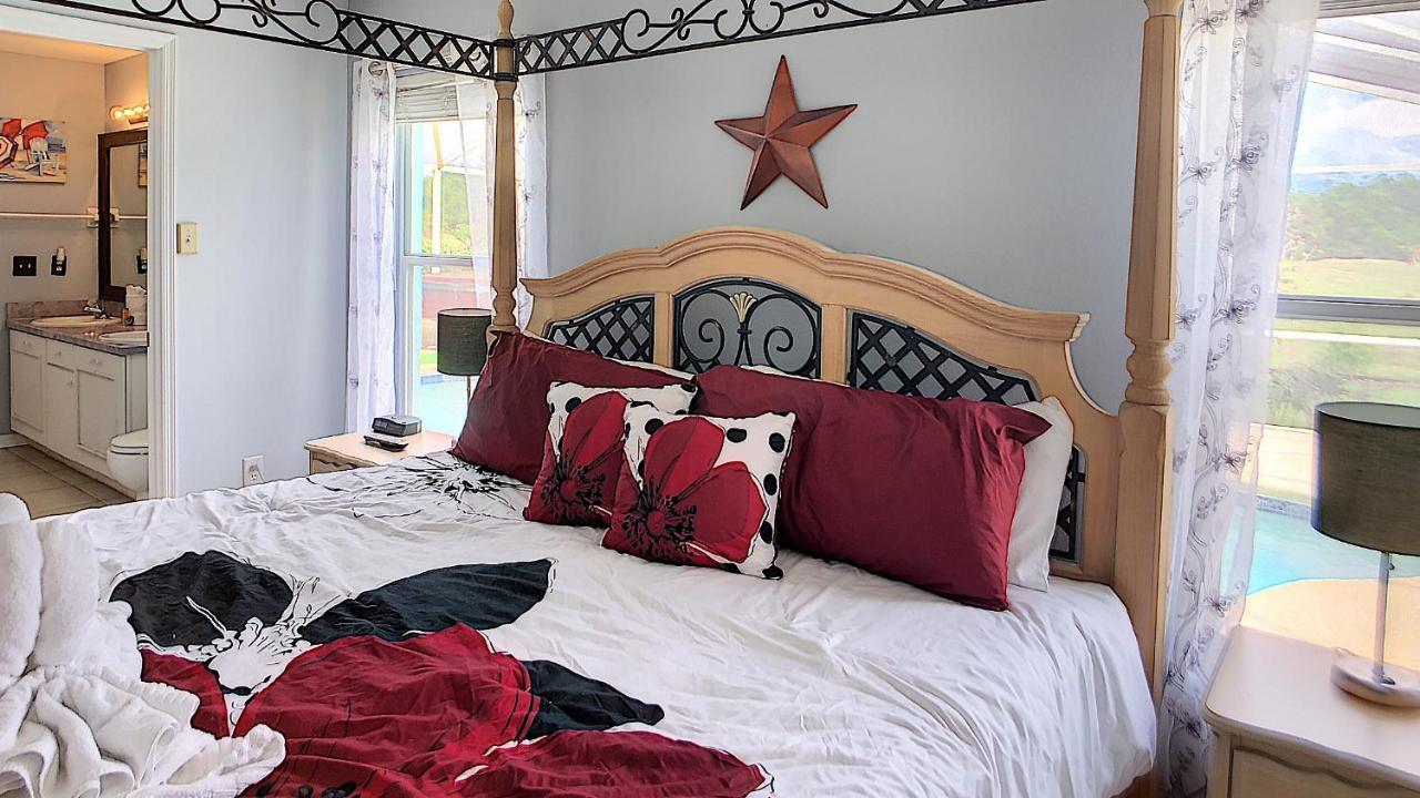 Alice's Wonderland Holiday home