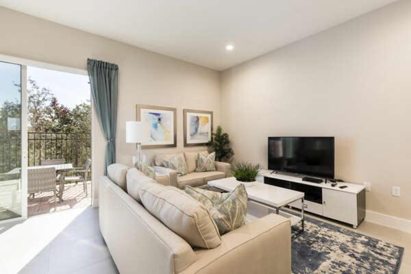 4 Bedroom 4 Ba Luxury 5min To Disneyworld 1804ft² Free Gym