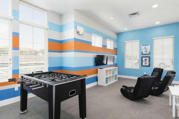 Villa 4 Bedroom 4 Ba Luxury 5min To Disneyworld 1804ft² Free Gym Orlando