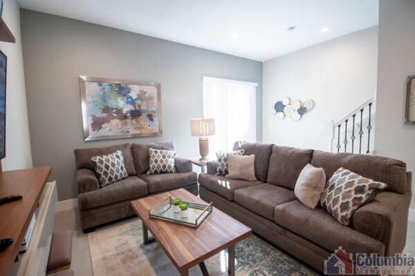Villa 4 Bedroom 4 Ba Ground Zero To Disneyworld 1804ft² *