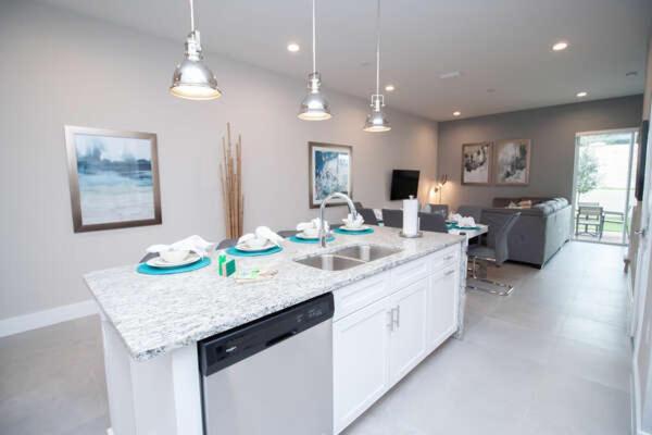 New 4 Bedroom 4 Ba Ground Zero To Theme Parks Villa