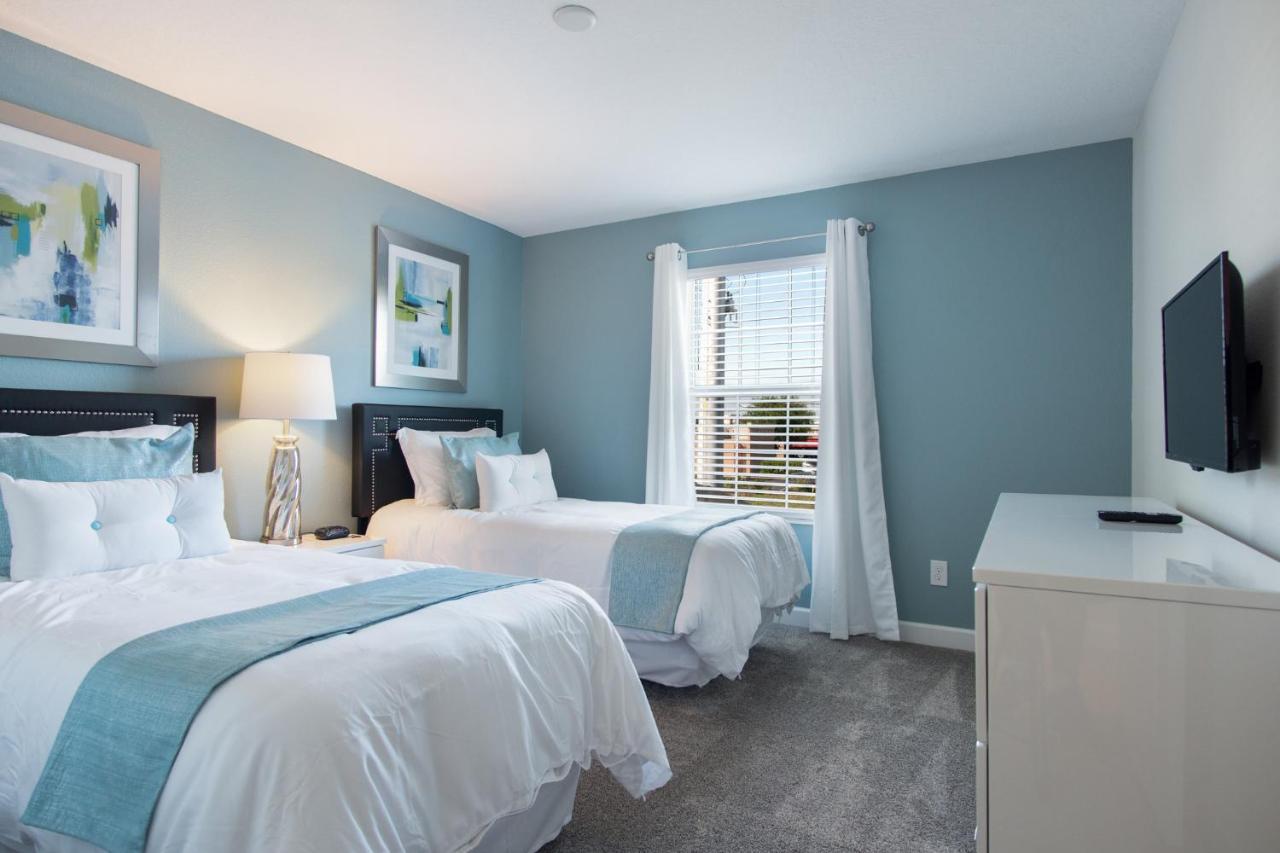 Amazing 4bd Pool Hm, Storey Lake-4995swa Holiday home