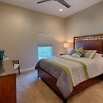 Mickeys Atlantis - Luxury 8Br Mansion Oasis Pool Hot Tub Outdoor Kitchen Home Theater, Game Room & More! 2 Miles To Disney