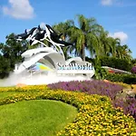 Stunning 6 Bedroom 4 Bath Villa With Private South Facing Pool