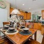 Modern 6 Bedroom 4 Bath Pool Home In Windsor Hills Resort