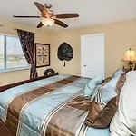 Modern 6 Bedroom 4 Bath Pool Home In Windsor Hills Resort