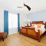Vista Cay Luxury 4 Bedroom Condo