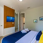 Comfy Modern House W Pool Perfect Location