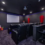 8Br Mansion: Packed With Fun And Comfort For All