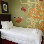 Windsor Hills End Unit, South Facing Pool 7666!