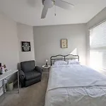 Cozy Room - Close To Universal
