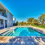 Top Villas - Encore Resort 1555