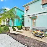 Tequila Sunrise Cottage With Private Hot Tub Near Disney And Margaritaville Resort Access - 8008Dr