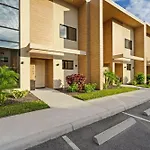 3063 - Vila Luxuosa Com 4 Quartos E 4.5 Banheiros Perto Da Disney Com Acesso Ao Resort