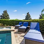 Sun-Filled 6 Bdrm Home With Game Room At Encore