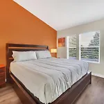 Perfect Townhome Near Disney