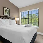 Deluxe 3 Townhome - 5 Minutes From Disney