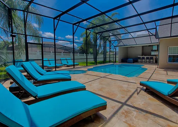 Mickeys Atlantis - Luxury 8Br Mansion Oasis Pool Hot Tub Outdoor Kitchen Home Theater, Game Room & More! 2 Miles To Disney