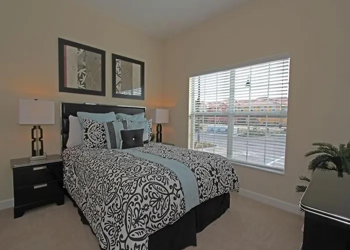 Lovely 5 Bed 4 Bath Paradise Palms Townhome Sleeps 10 In Style