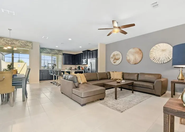 Solara Resort Brand New 4 Bed Townhome