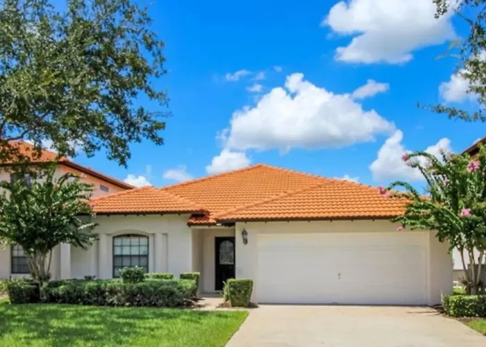 Serene 4-Bedroom Lakeview Retreat With South-Facing Pool & Sun-Drenched Outdoor Living