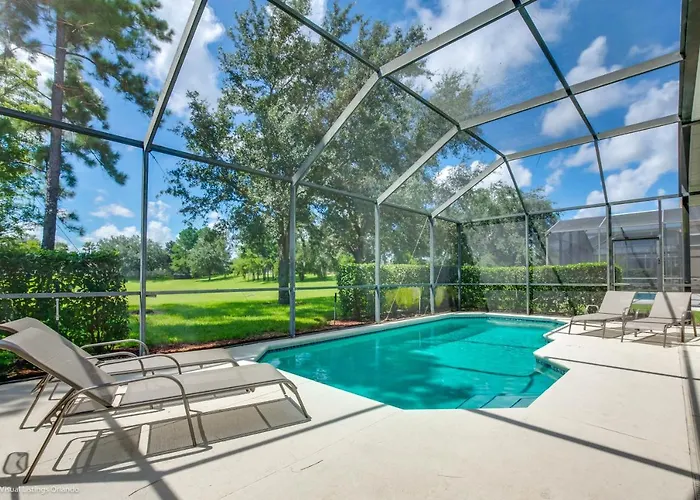 Luxurious Pool Home In Windsor Palms