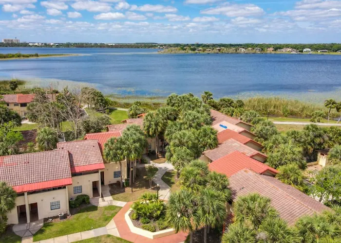 Charming Lakeview Retreat II