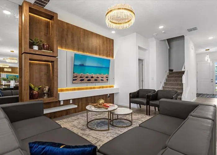 8 Bedrooms- 8 Bathrooms- Paradiso Grande 5912 Hs