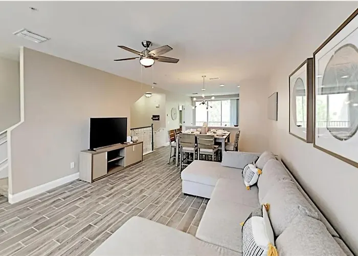 Beautiful Family Townhome, Near The Parks - 8000-104