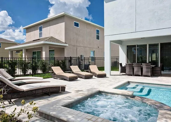 Wonderful 6 Bdrm House With Game Room At Encore