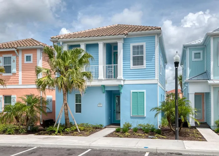 Waterfront Cottage With Private Pool Near Disney And Margaritaville Resort Access - 7985Su
