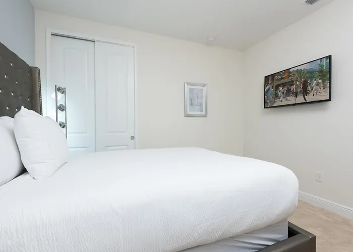 Alluring Home With Private Pool Near Disney With Resort Amenities By Rentyl - 7732F