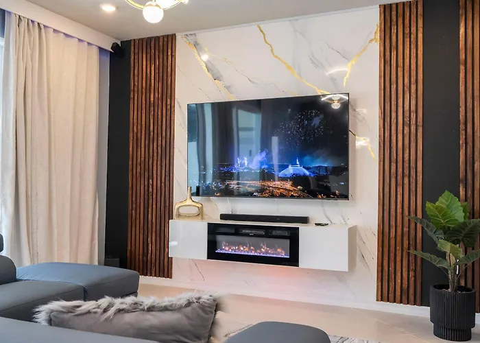 Simply Amazing 5Br Chic Retreat Themed Fun & Style