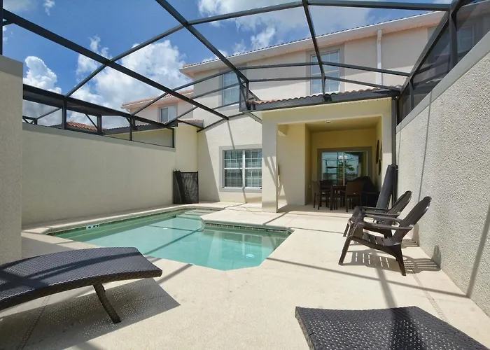 Storey Lake-4 Bedroom Townhome W/Spashpool-1629St