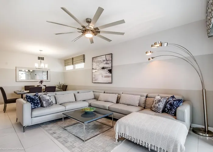 4741Ct Unit101 Amazing Story Lake Brand New Condo