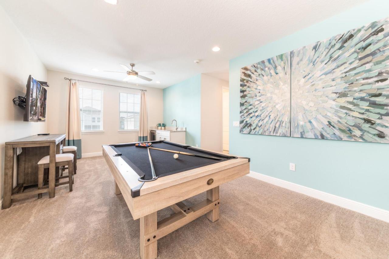 Vibrant With Pool Table & Amenities Near By Rentyl - 7707g Holiday home Orlando