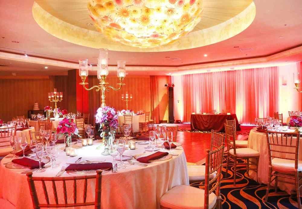 Marriott Airport Lakeside 4*