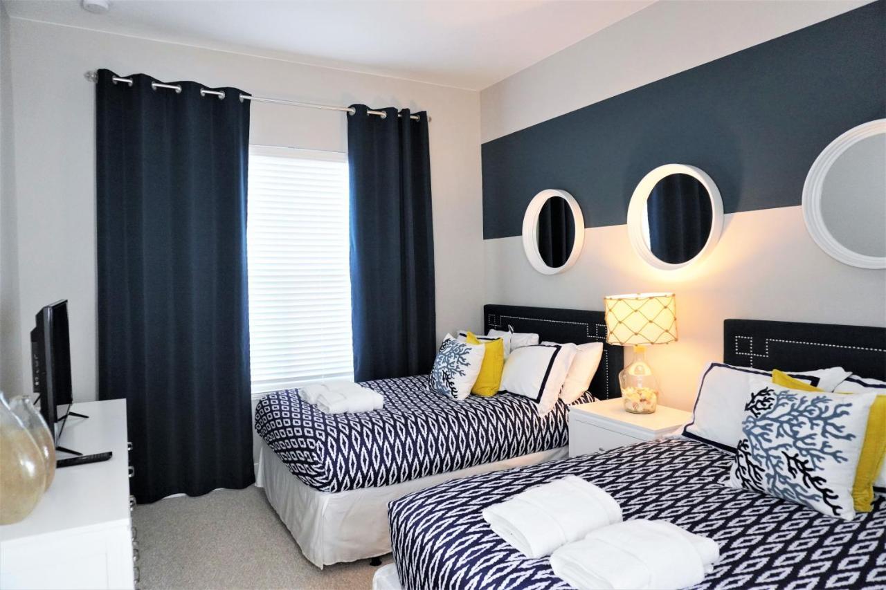 Wonderful Five En-suite Bedrooms House With Hot Tub At Summerville 2633 Holiday home